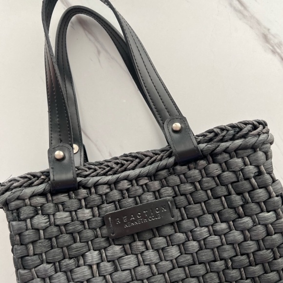 Kenneth Cole Reaction Straw Bag - Picture 3 of 7